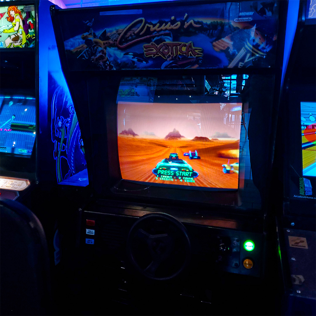 Cruis'n USA Arcade Cabinet